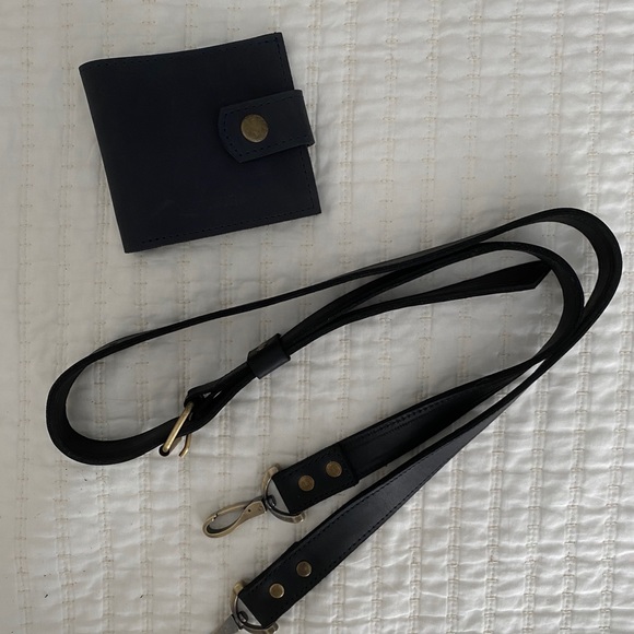 Black leather tote bag - Picture 4 of 5